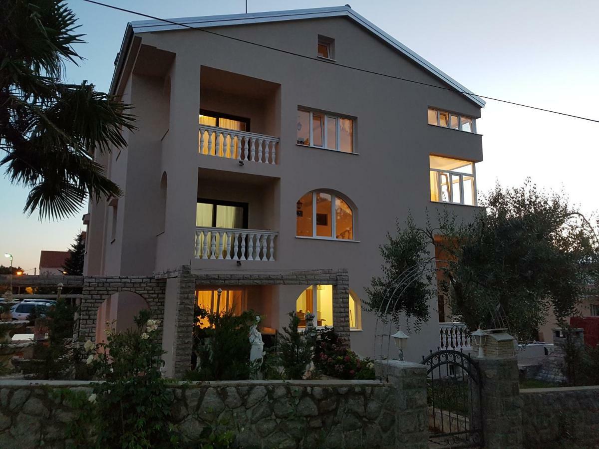 Villa Rea Малинска Экстерьер фото