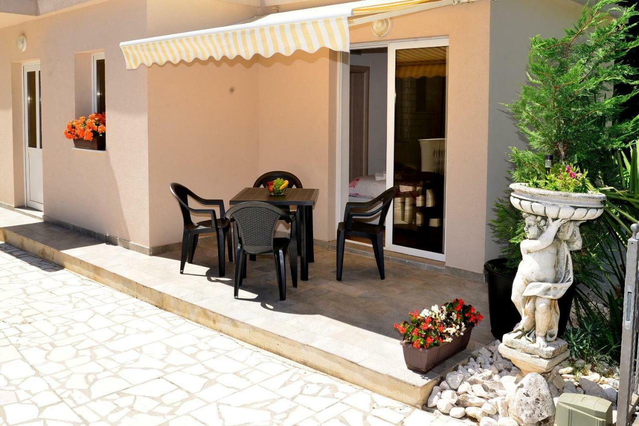 Villa Rea Малинска Экстерьер фото